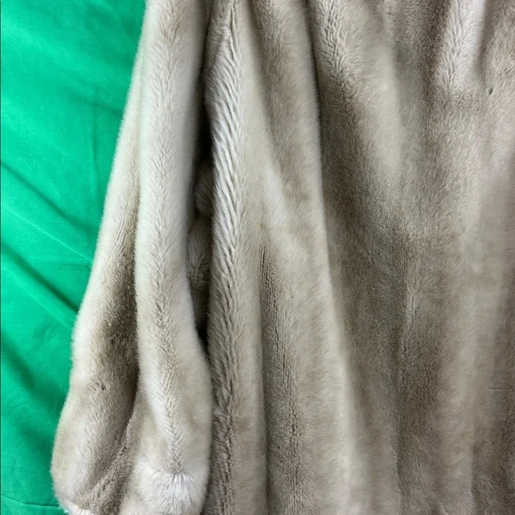 Vintage Tissavel France Coat Fur Faux Winter Cream Lined Acrylic Made in England - Picture 12 of 16